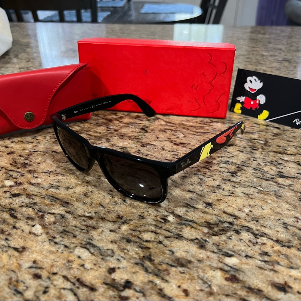 Disney ray-ban